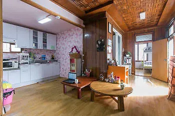 Bangsasi Guesthouse - Hostel Busan Hotel